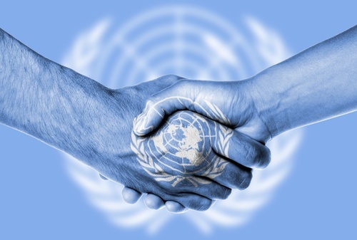 UN-shaking-hands