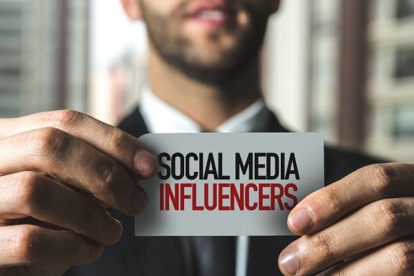 Grants for Young Social Media Influencers to Promote Positive Speech and Social Cohesion in Sri Lanka