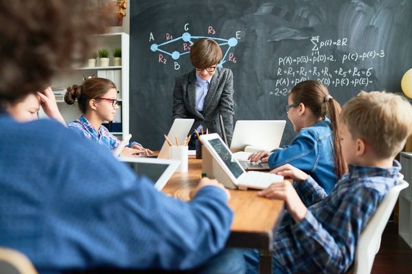 2022 Public Diplomacy Small Grants – Education Program in Ukraine