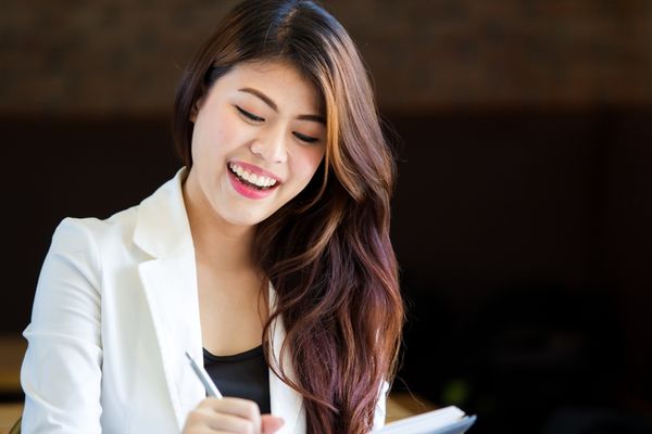 United States: 1,000 Dreams Scholarship Fund