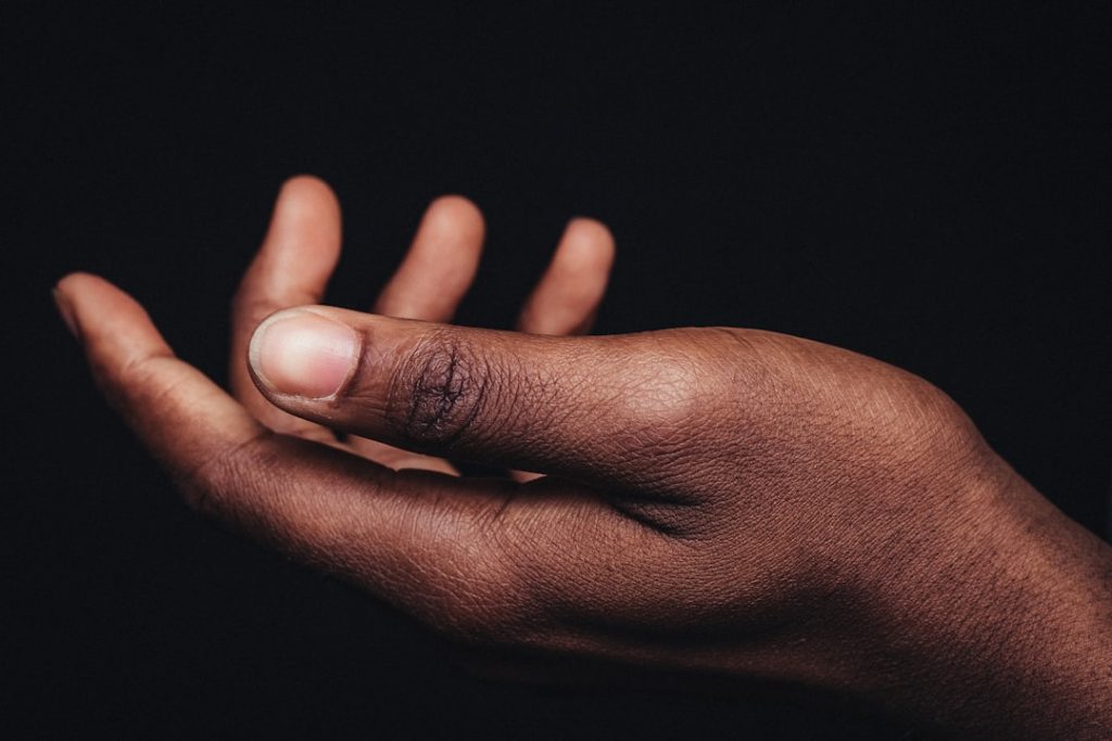 Photo Helping hands