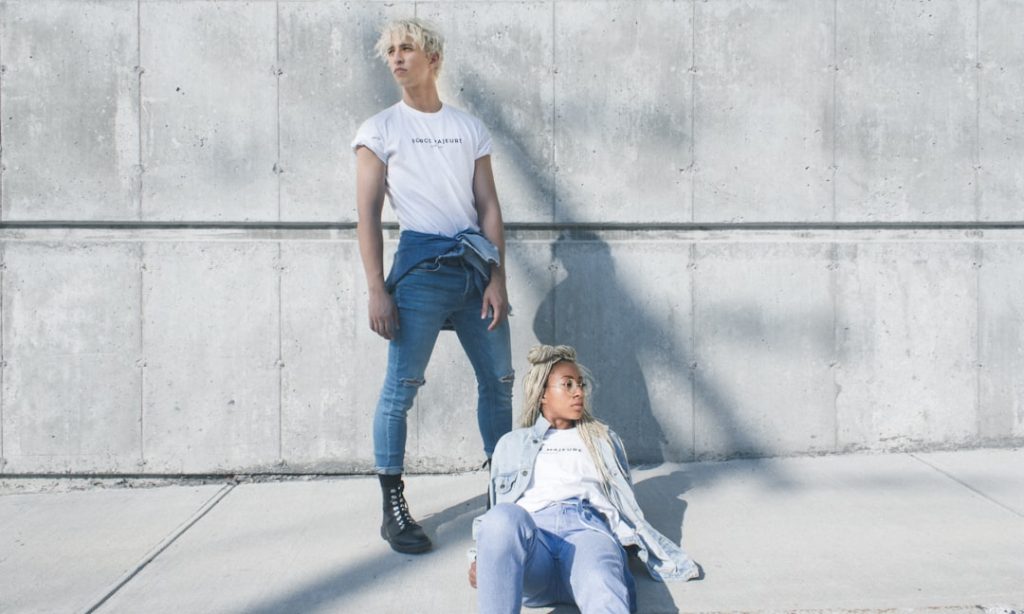 Photo Child workers in fashion factory