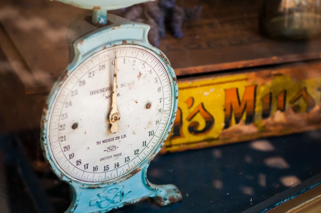 Photo Crowdfunding vs Grants: Scales