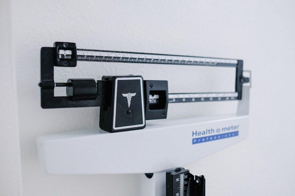 Photo Crowdfunding vs Grants: Scales