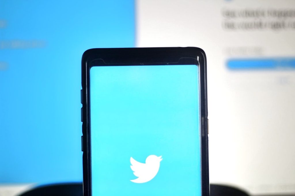 Photo Twitter Spaces with donation prompt