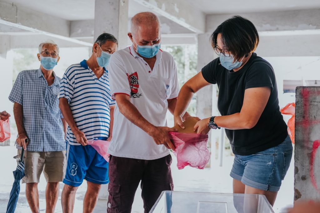 Photo Food distribution