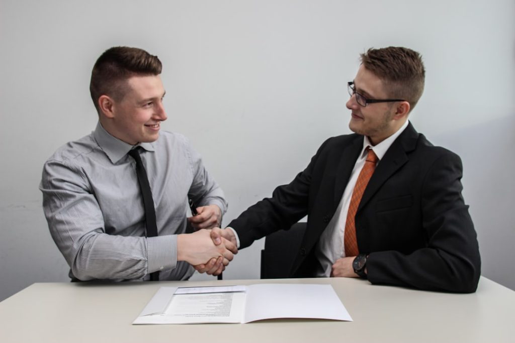 Photo Handshake deal