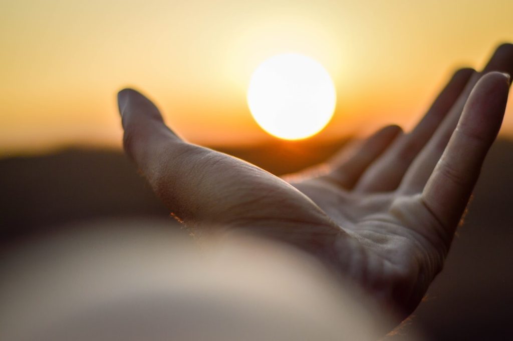 Photo Helping hands