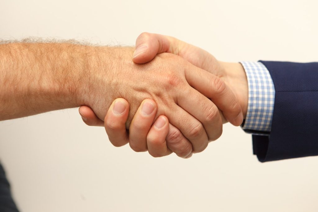 Photo Handshake