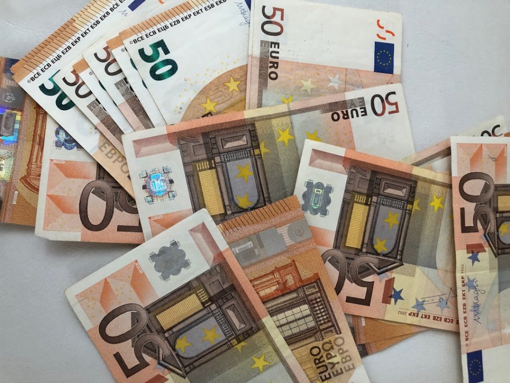 Photo Diversified income