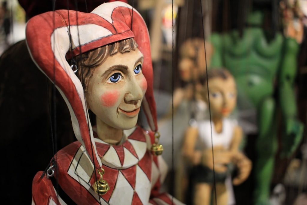 Photo Puppet strings
