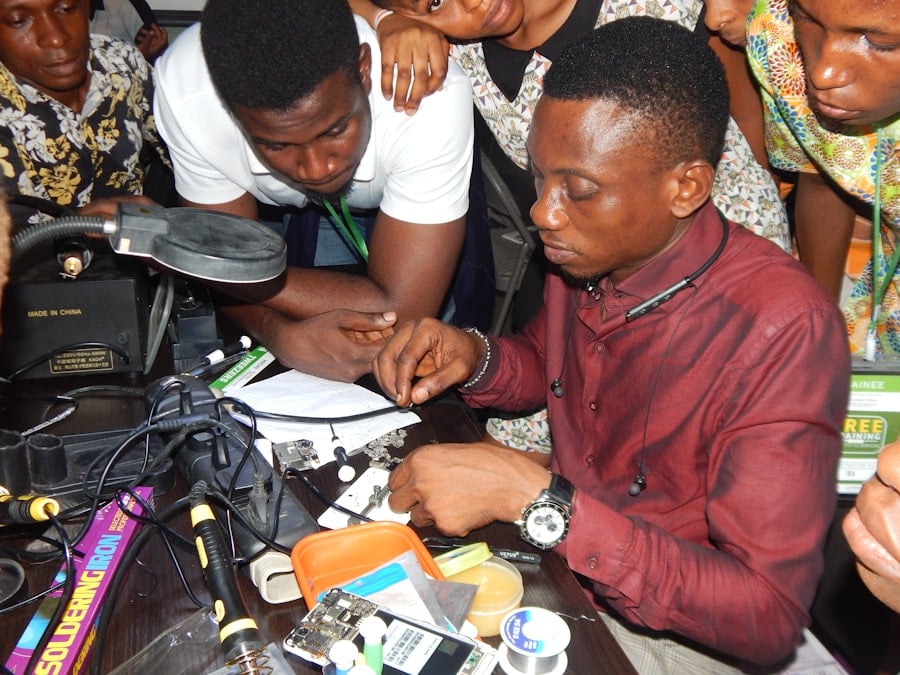 Photo Youth Entrepreneurs Solar Energy